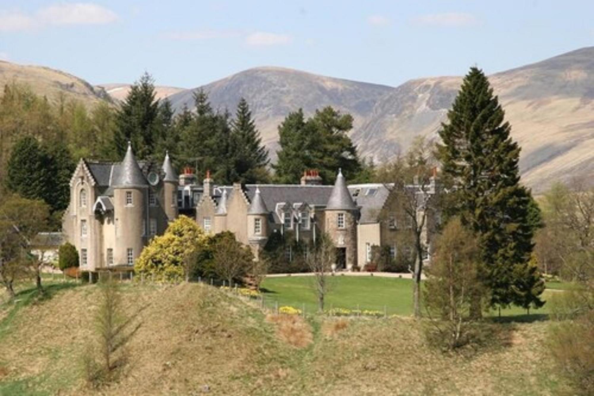 Dalmunzie Castle Hotel Glenshee Exterior foto